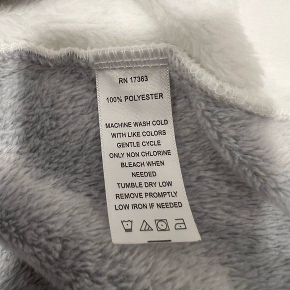 Anne Klein Gray and White Mid-Calf Length Plush Robe - Picture 6 of 8